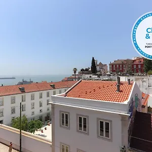 alfama-river-view-tailor-made-flat.hotels-lisbon-portugal.com/